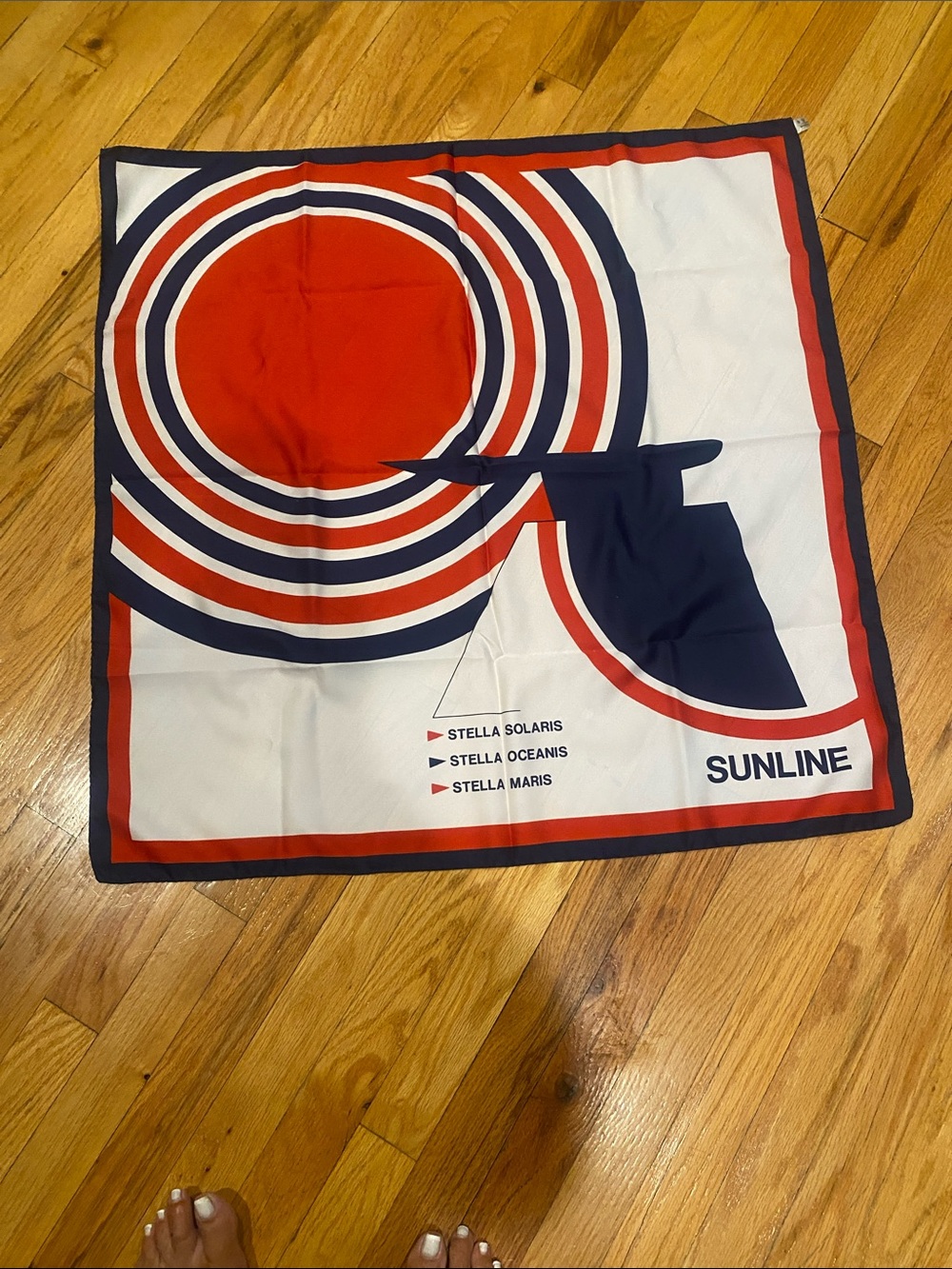Sunline Women’s Red & Navy Graphic Silk-Feel Scarf